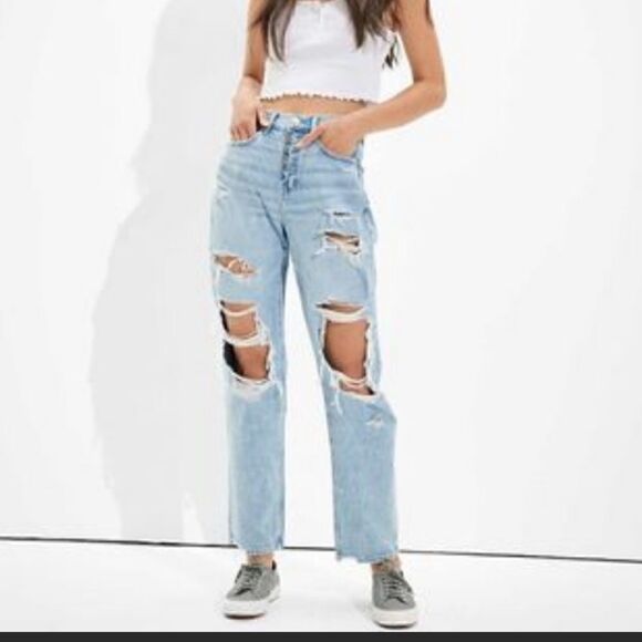 American Eagle 90's slim boyfriend Light Wash Jeans size 4 Long - Picture 1 of 7